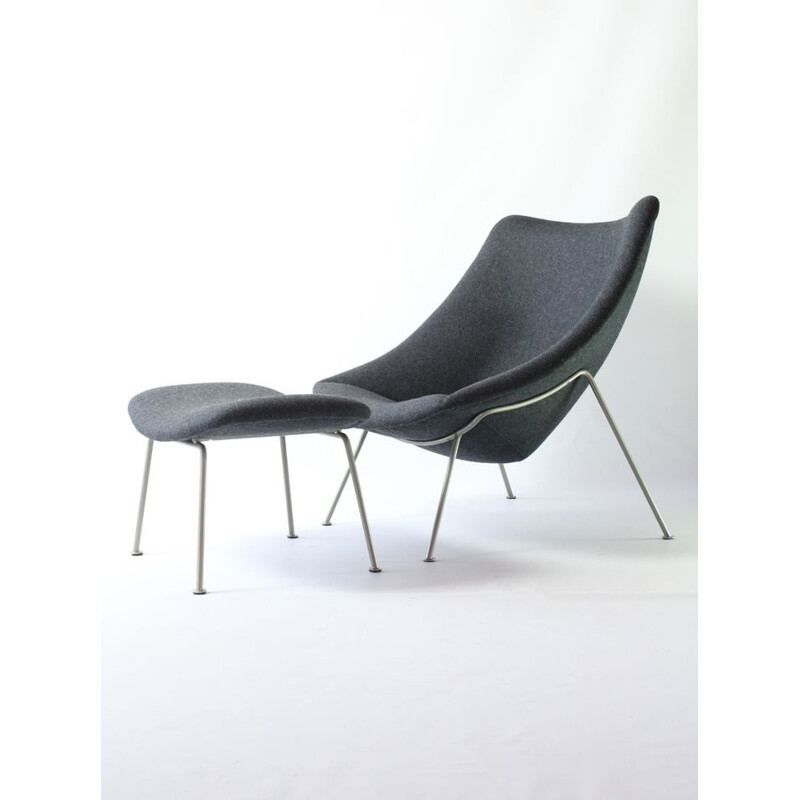 Vintage Oyster lounge chair and ottoman model F157 by Pierre Paulin for Artifort