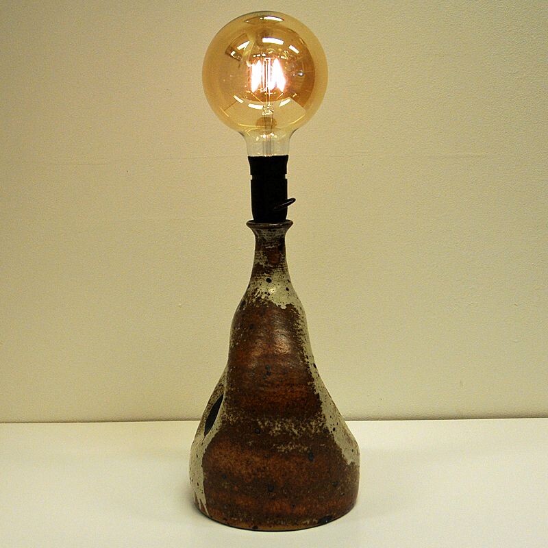 Vintage shaped scandinavian ceramic table lamp