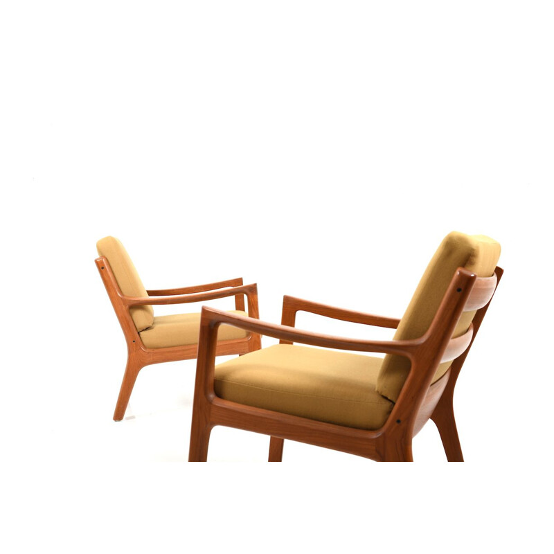 Pair of  vintage Senator easychairs by Ole Wanscher