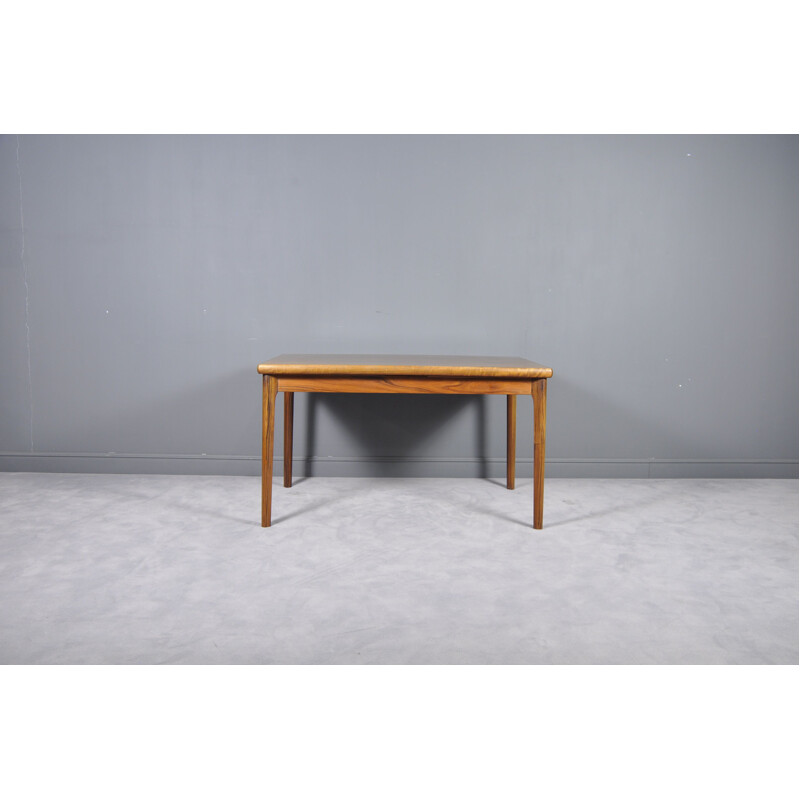 Extendable table in rosewood by Henning Kjærnulf