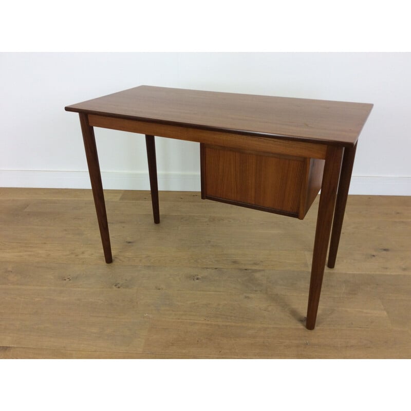 Vintage desk in teak by VI-MA Mobler, Danish, circa 1960