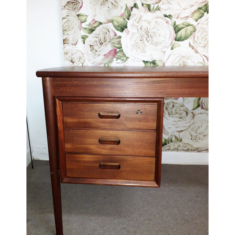 Vintage desk in teak, three drawers 