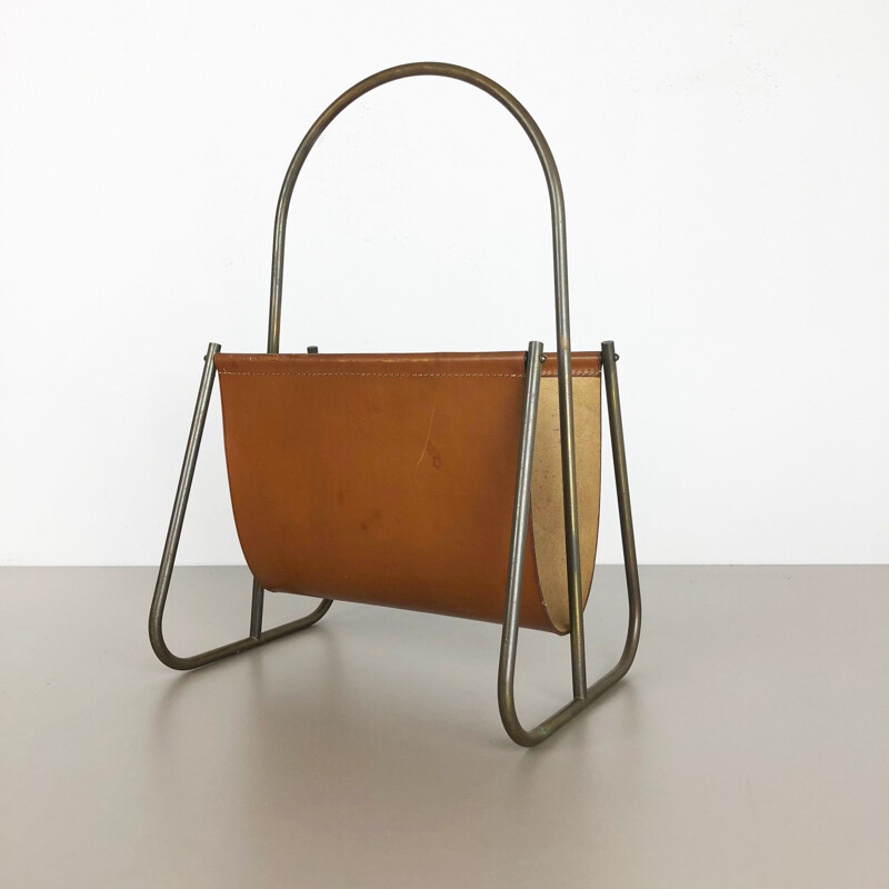 Vintage magazine rack in brass and leather model 4019 by Carl Auböck Werkstätte Aubock, Austria, 1950s 