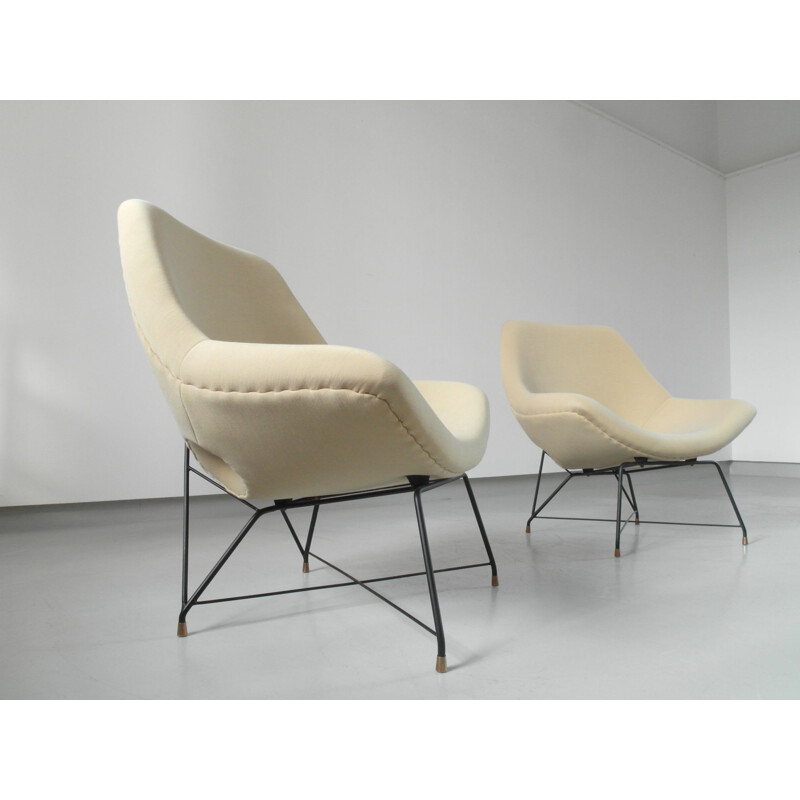 Paire de fauteuils vintage pour Saporiti en tissu beige et métal 1950