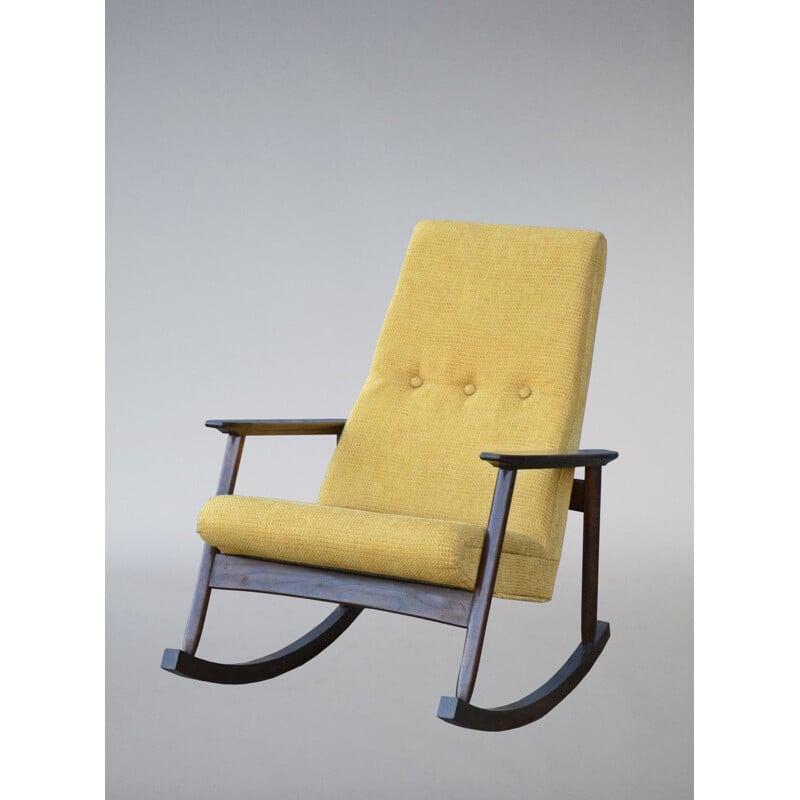 Vintage Ąžuolas rocking chair for Vilniaus Baldų Kombinatas in yellow fabric and oak 1960