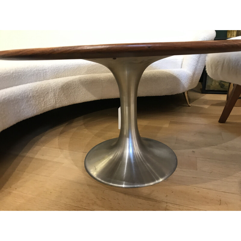 Coffee table in rosewood by Eero Saarinen