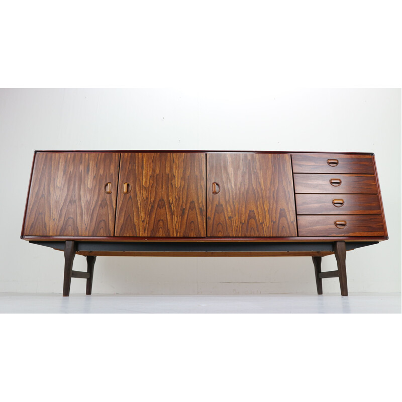 Vintage sideboard in rosewood by Fristho