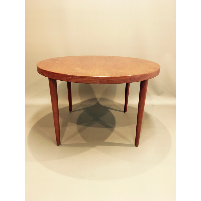 Scandinavian round table in teak