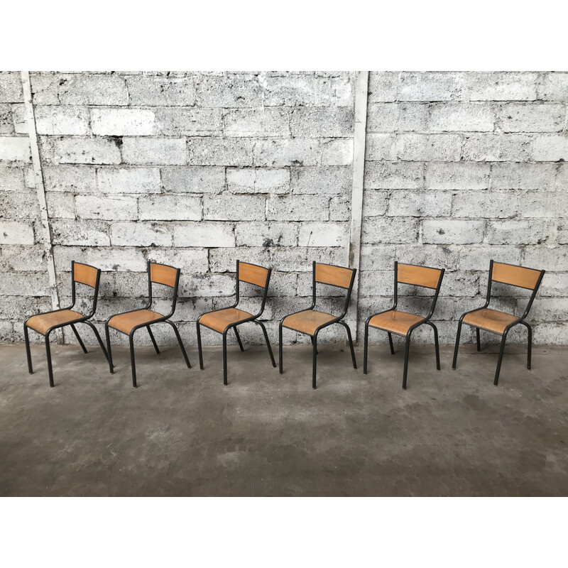 Set of 12 vintage chairs, model Mullca 510
