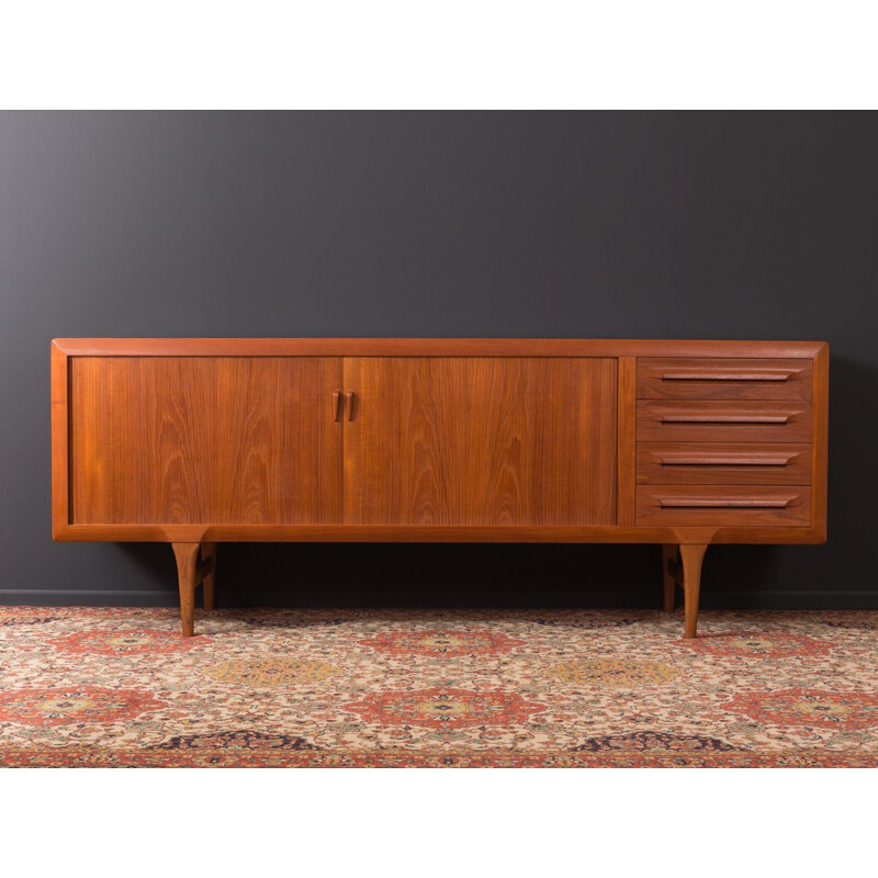 Vintage scandinavian sideboard for Faarup in teakwood 1960