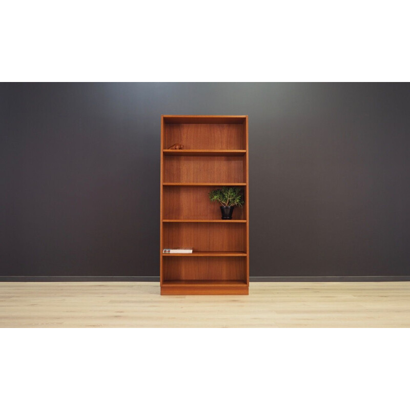 Vintage danish bookcase in teakwood 1970