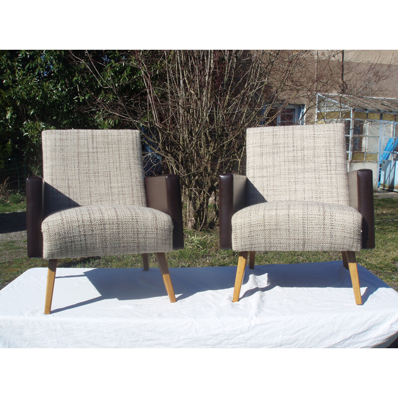Paire de fauteuils vintage en tissu clair et skai marron 1970