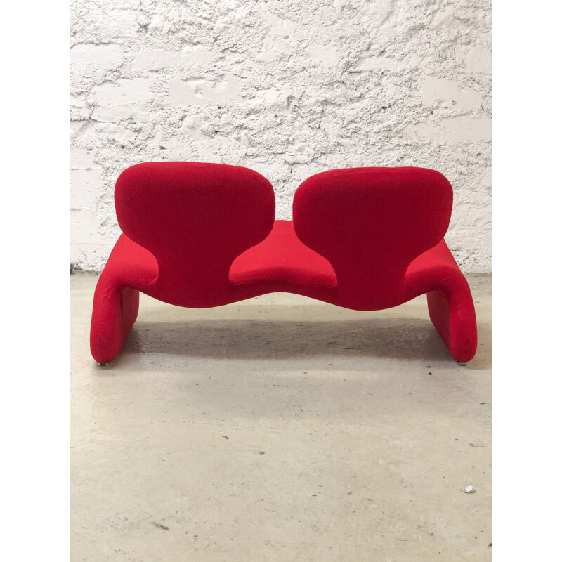 Vintage Djinn sofa for Airborne in steel and red foam 1970