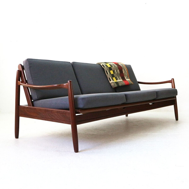 Vintage 3-seater sofa from the 60s 