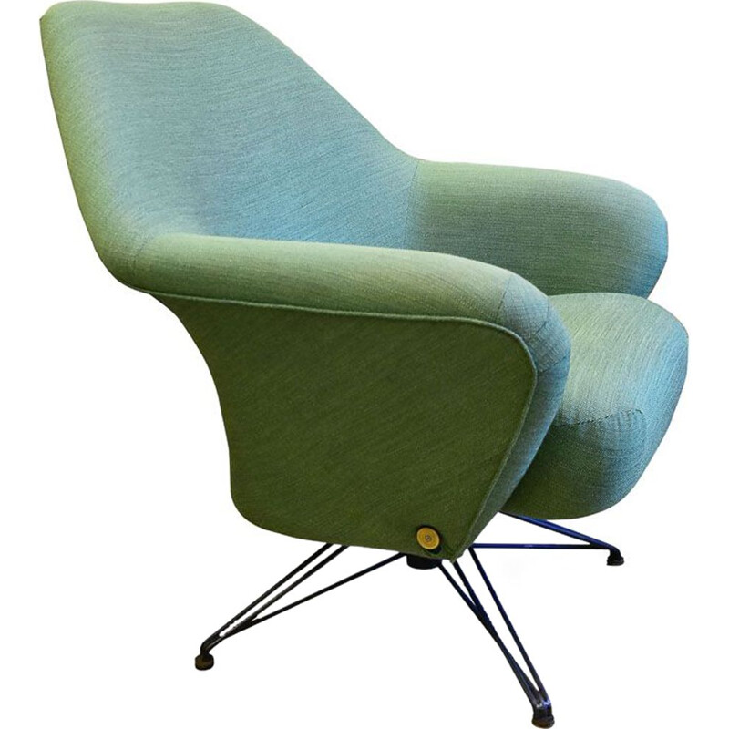 Vintage Tecno P32 armchair by Osvaldo Borsani