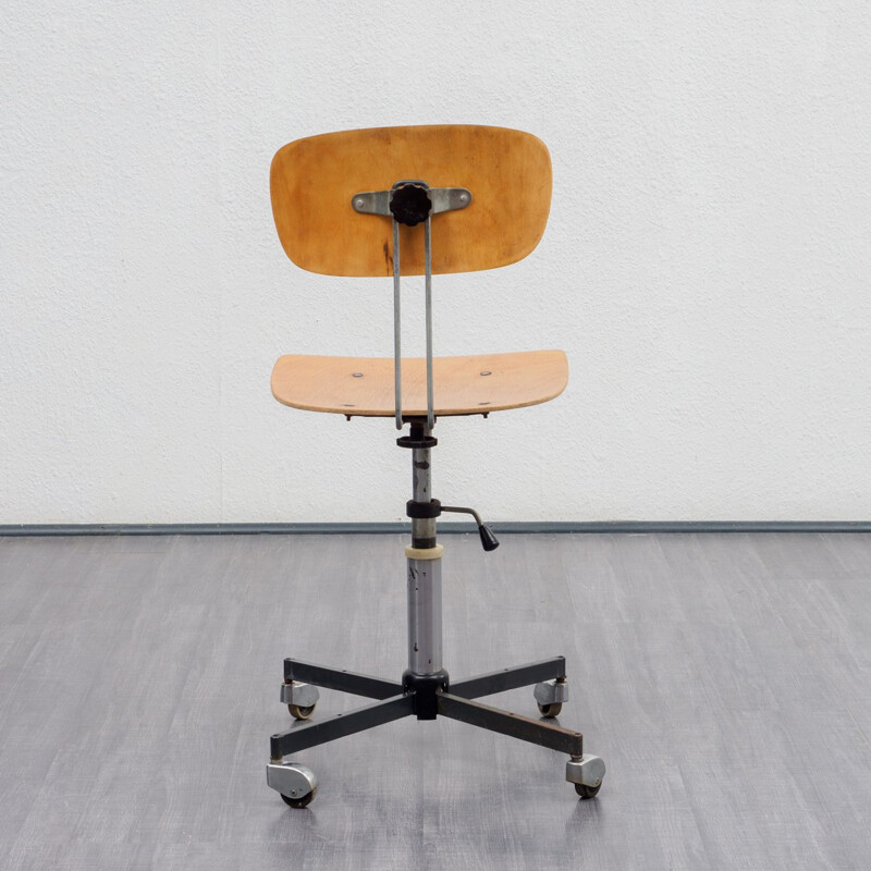 Chaise de bureau vintage, design industriel, bois, années 1960 