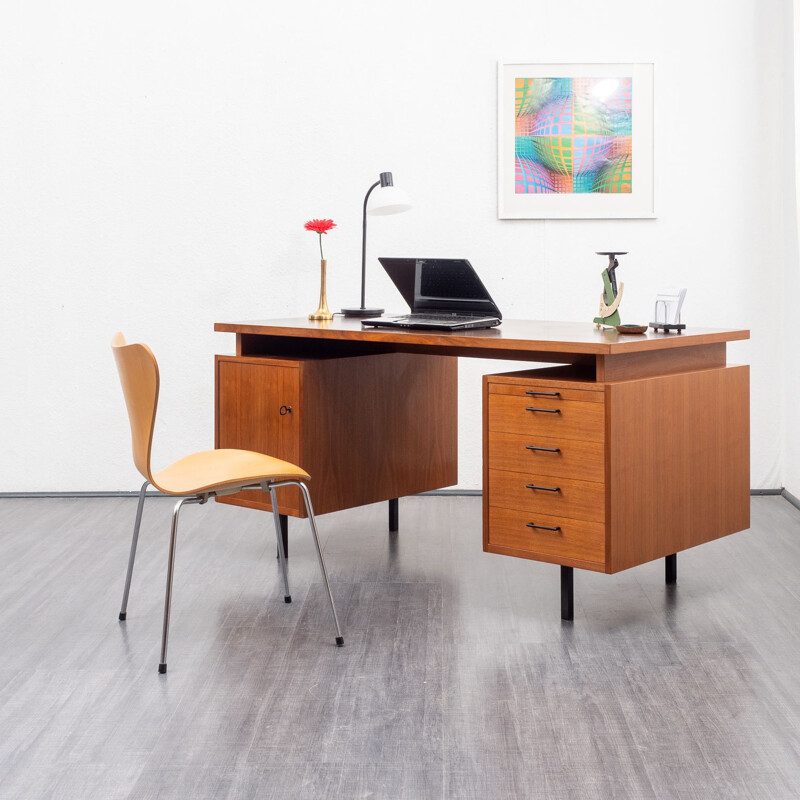 Bureau vintage cubique en noyer, années 1960