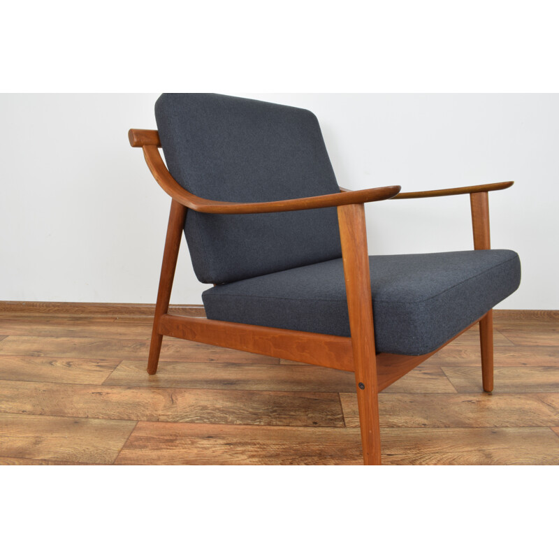 Pair of MK-119 armchairs in teak by Arne Hovmand-Olsen