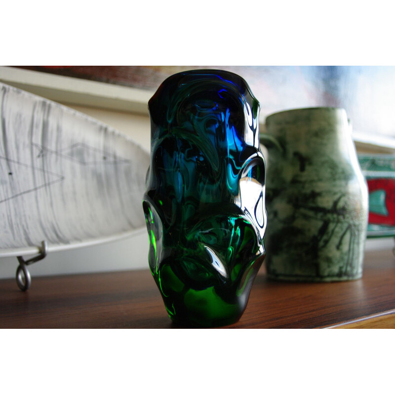 Vase vintage en verre bleu par Pavel Hlava