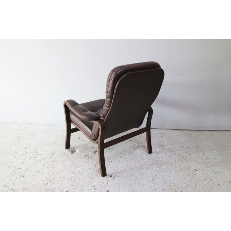 Paire de fauteuils danois en cuir marron