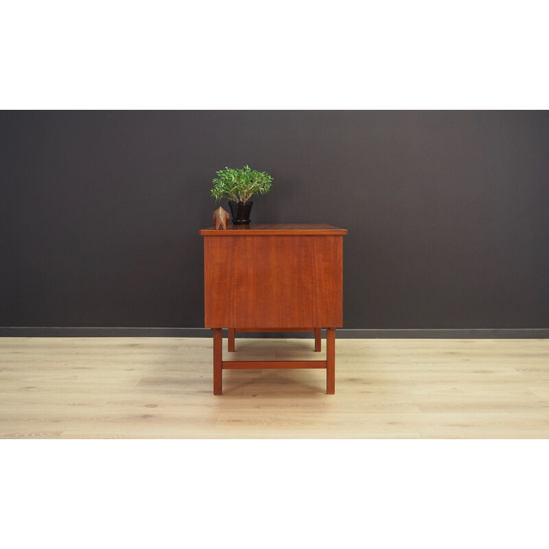 Vintage danish desk in teak from the 60s