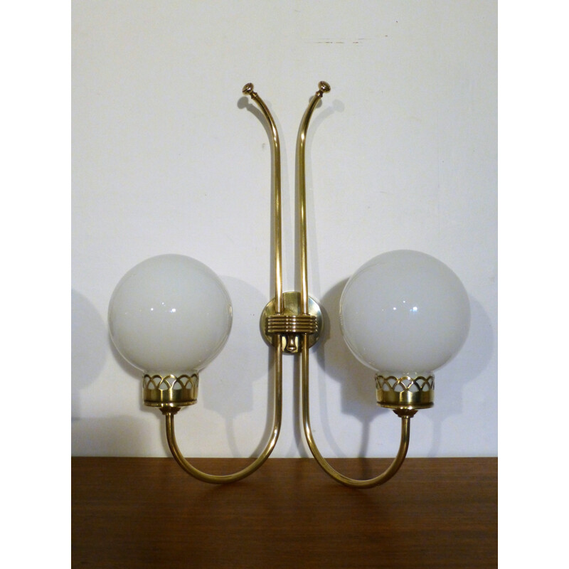 Set of 3 vintage wall lamps Art Deco in brass and opaline 1950s
