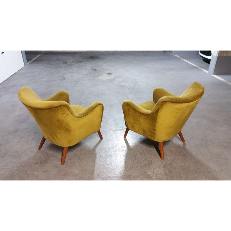 Pair of vintage Italian armchairs in gold velvet, 1950-1960