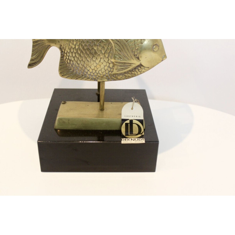 Vintage table lamp in brass with a fish sculpture by Deknudt,1970