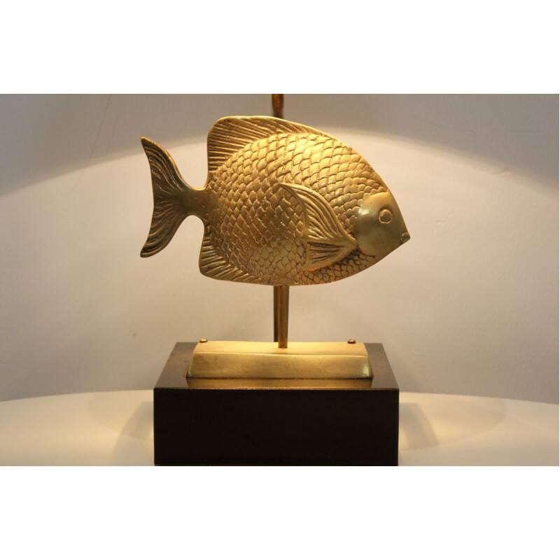 Vintage table lamp in brass with a fish sculpture by Deknudt,1970