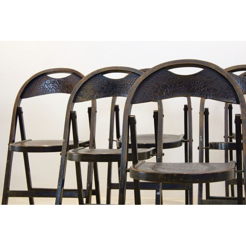 Suite de 18 chaises vintage à repas Bahaus par Thonet en bois massif, 1930