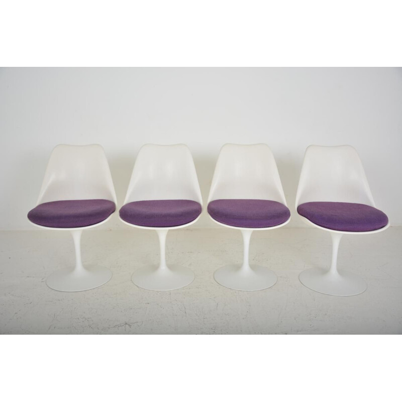 Set of 4 vintage chairs Tulip of Eero Saarinen, Knoll edition 