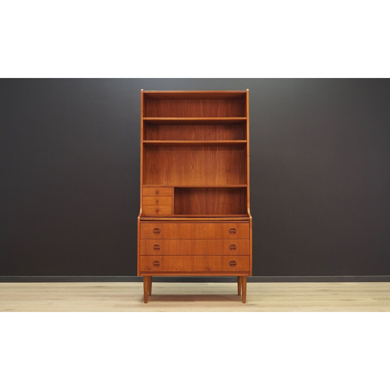 Vintage Danish bookcase in teak