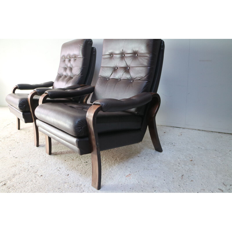 Pair of Danish armchairs in leather