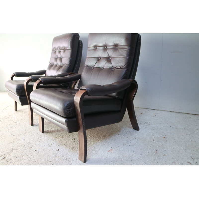 Paire de fauteuils danois en cuir