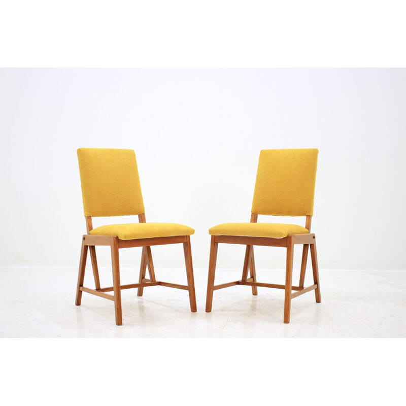 Pair of yellow chairs in beechwood by GHG