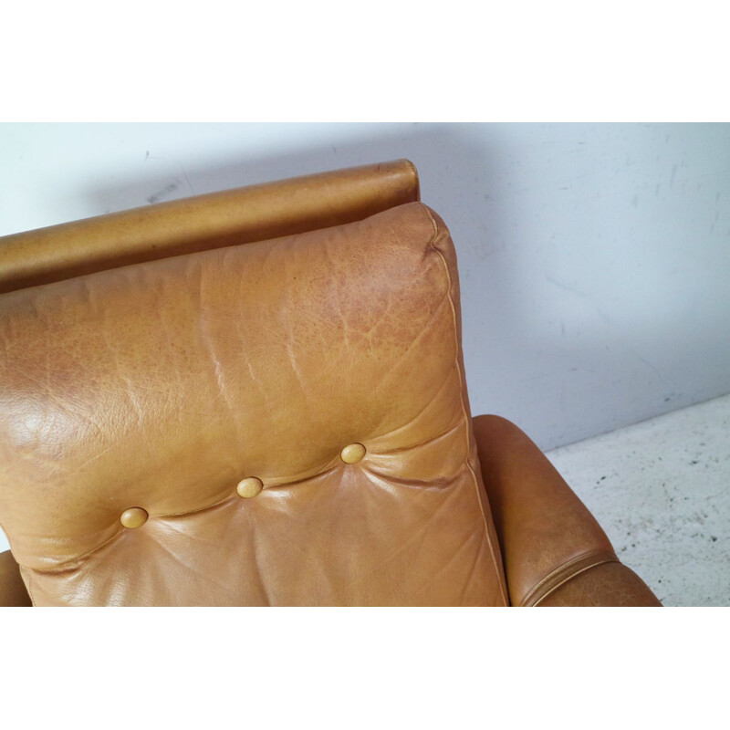 Vintage Swivel Lounge Chair Leather, Danish 1960s 