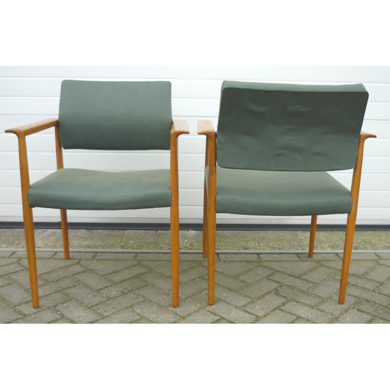 Paire de fauteuils en tissu et hêtre - 1960