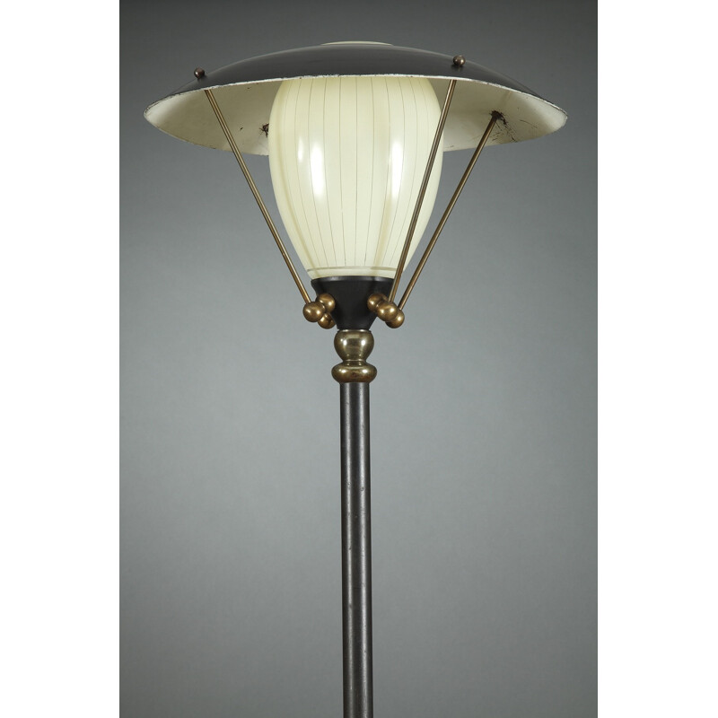 Tripod floor lamp in iron and brass - 1950s