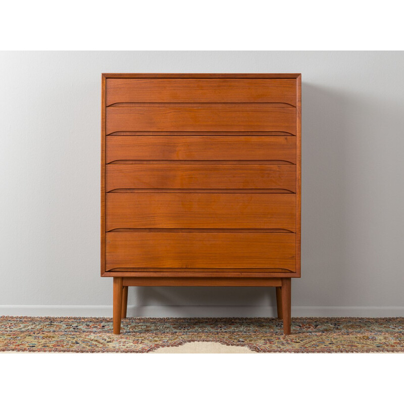 Scandinavian chest of 6 drawers in teak