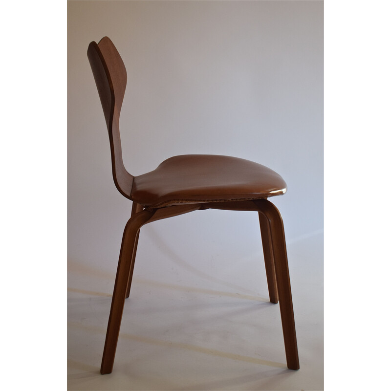 Vintage chair model 3130 by Arne Jacobsen for Fritz Hansen, 1960s