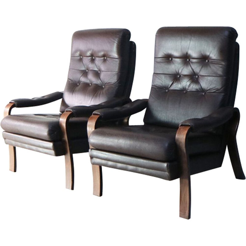 Pair of Danish armchairs in leather