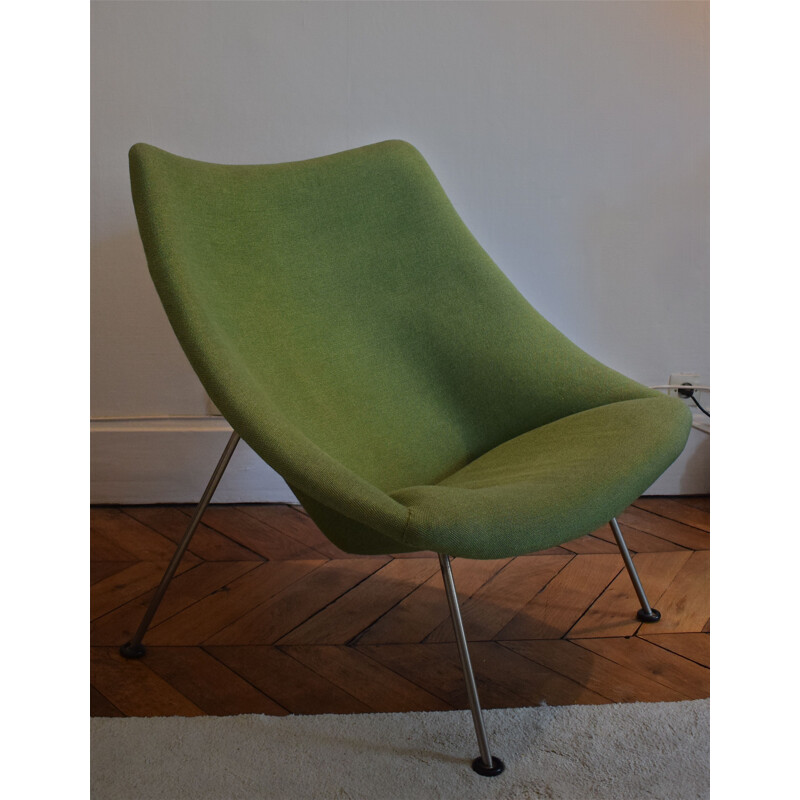 Vintage chair Oyster by Pierre Paulin for Artifort