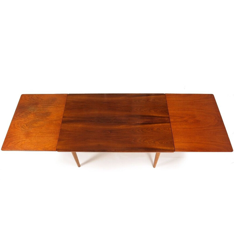 Vintage Danish dining table in teak and oak