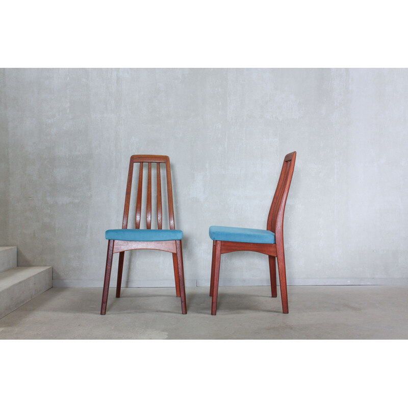 Suite de 6 chaises bleues en teck par Svegards