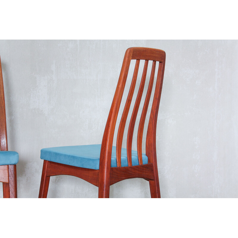 Set of 6 blue chairs in teak by Svegards