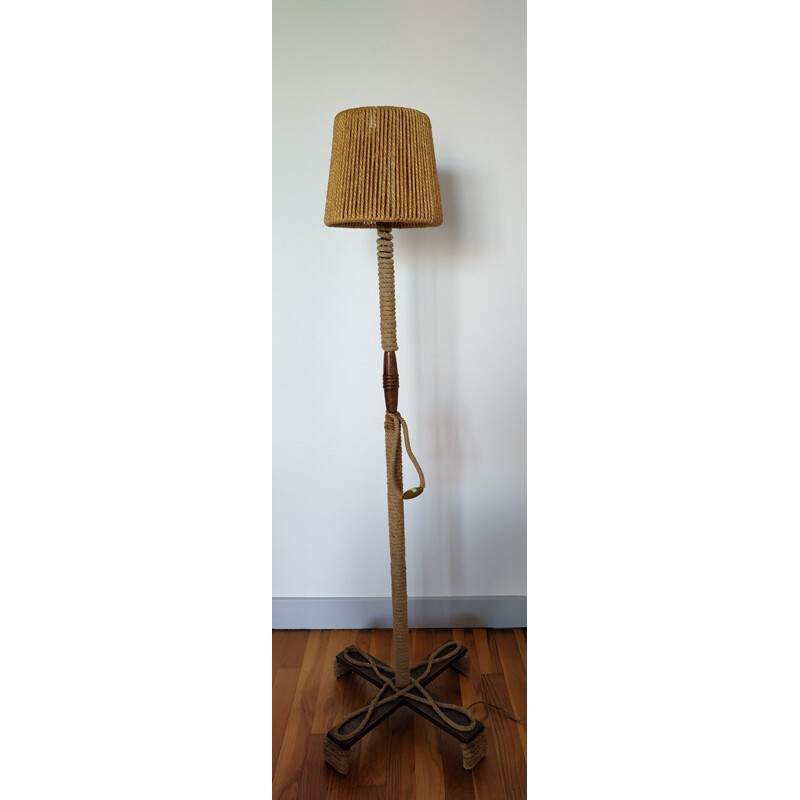 Vintage floor lamp in wood and Rope from the 50s