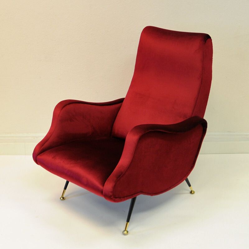 2 vintage Italien Red Velvet armchairs,from the 60s