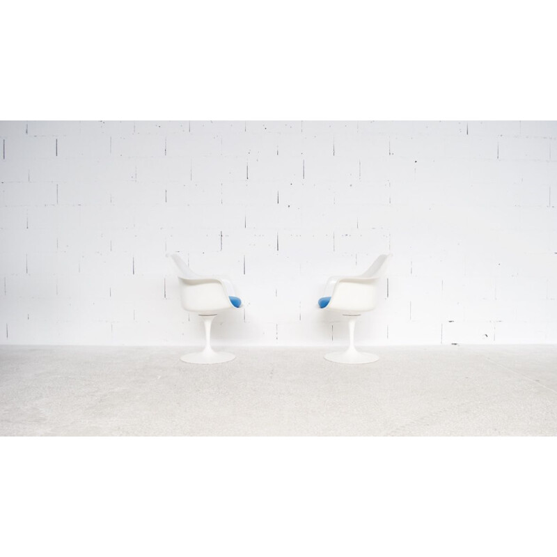 Vintage Pair of "Tulip" chairs by Eero Saarinen for Knoll,1970