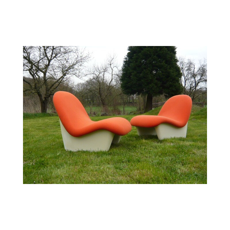 Paar plastic en oranje stoffen fauteuils, Luigi COLANI - 1970