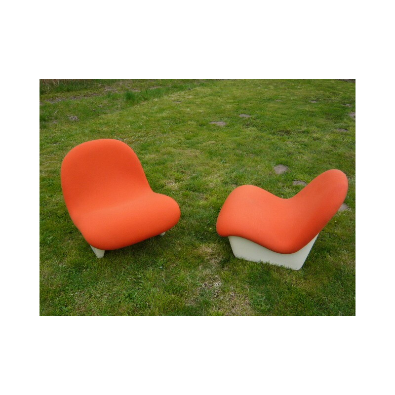 Pair of plastic and orange fabric lounge chairs, Luigi COLANI - 1970s